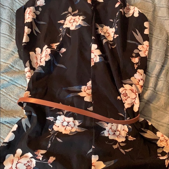 Dress - Picture 3 of 3